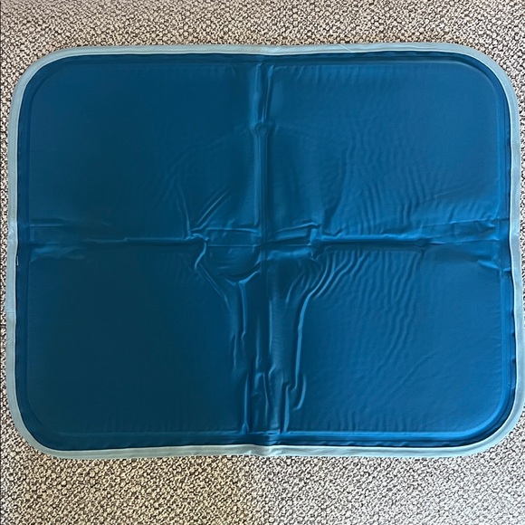 Green Pet Shop Cool Pet Pad - Picture 5 of 6